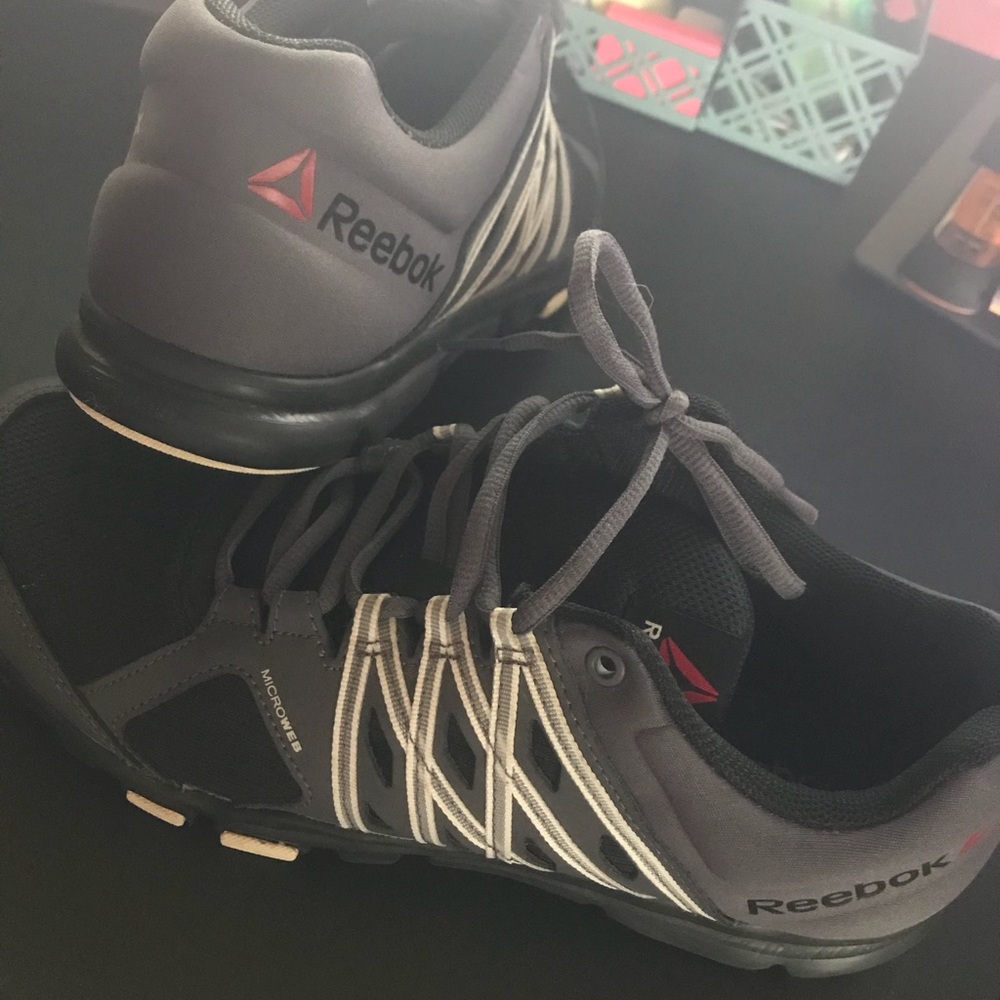 Reebok Sneakers